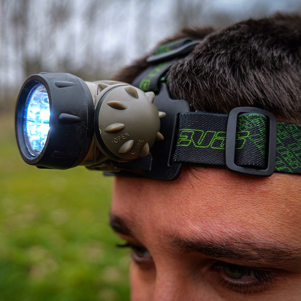 Nevis Fejlámpa 12 LED