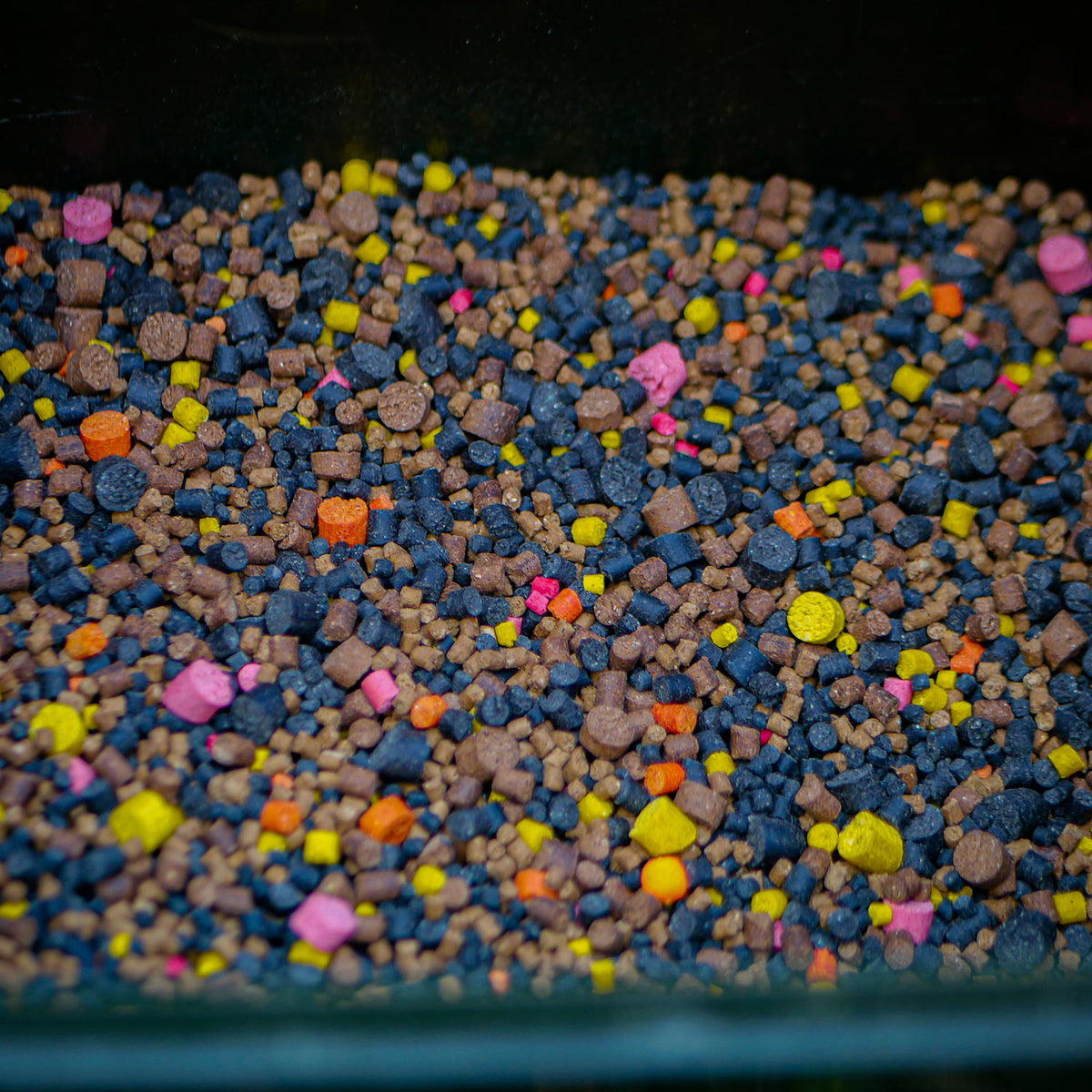 Stég Pva-Spod Mix 3-5-8mm 800g Fish
