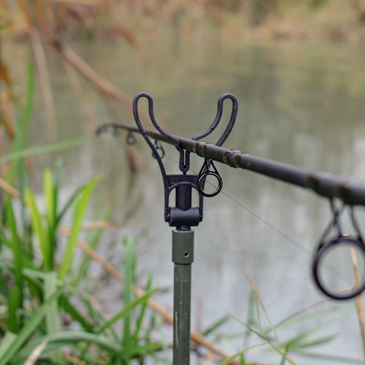 Nevis Feeder Bottartó fej fix – 9x13 cm